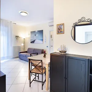 https://we-home-sole-mare.riccione-hotels.org